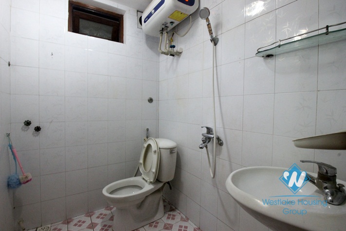 4 bedroom house for rent in Dao Tan, Ba Dinh
